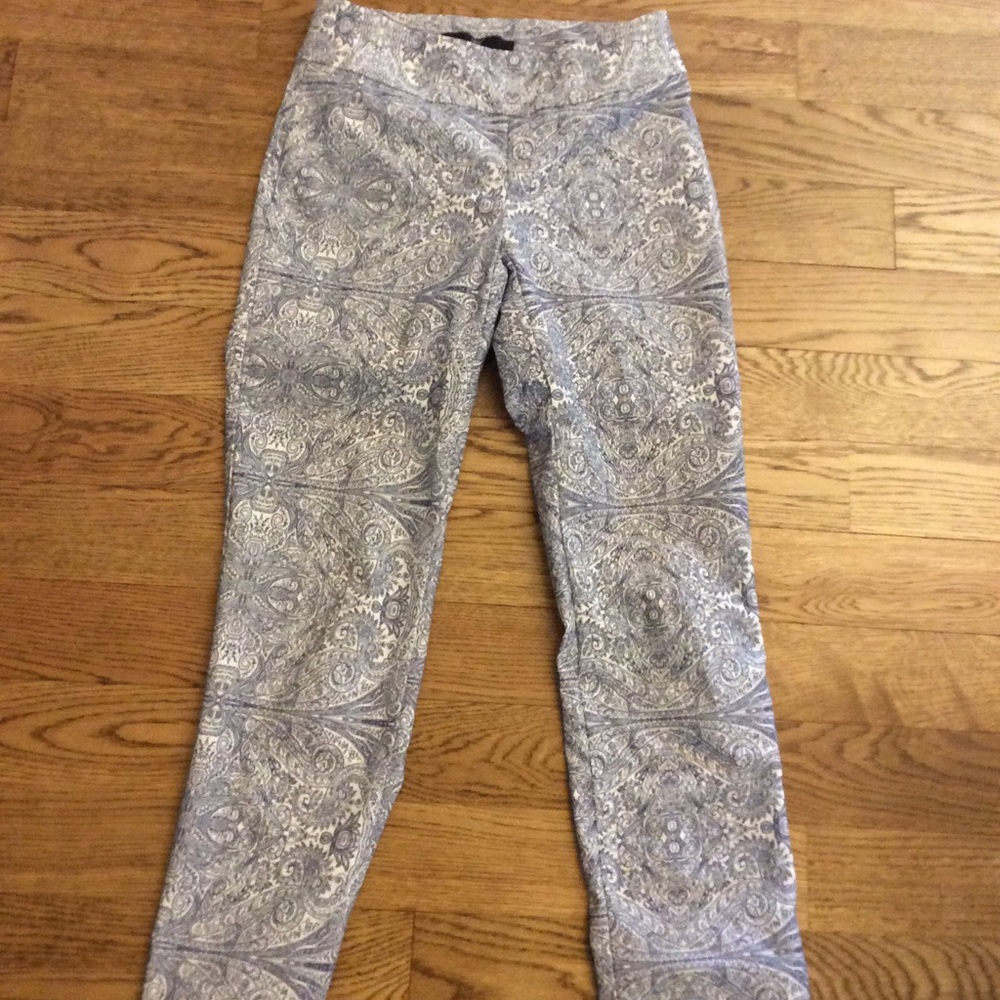 Stretchy cropped pants